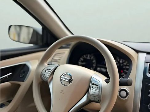 Used 2015 Nissan Altima 2.5 S w/ Special Edition Package FWD image 27