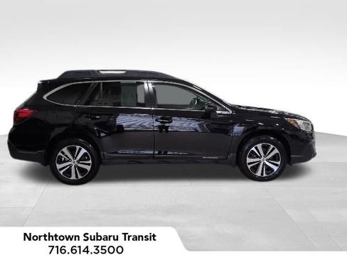 Used 2019 Subaru Outback 3.6R Limited image 2