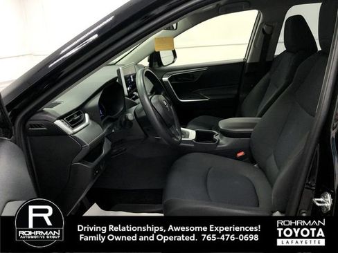 Used 2023 Toyota RAV4 LE image 11