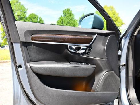Used 2018 Volvo S90 T5 Momentum w/ Convenience Package AWD/4WD image 10