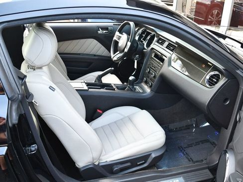 Used 2013 Ford Mustang GT Premium w/ GT Track Pkg RWD image 43