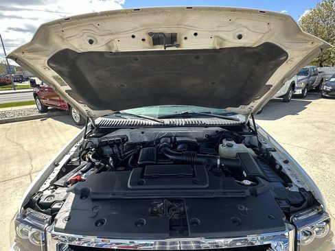 Used 2014 Ford Expedition EL Limited w/ Equipment Group 301A AWD/4WD image 15