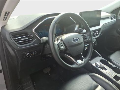 Used 2024 Ford Escape Platinum AWD/4WD image 36