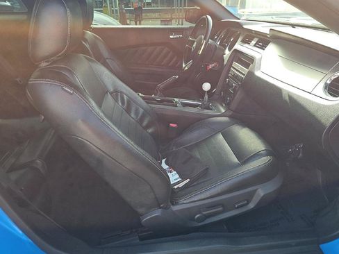 Used 2010 Ford Mustang GT RWD image 7