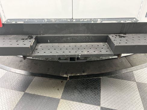 Used 2022 Ford E-350 and Econoline 350 Super Duty w/ Power Windows & Locks Group RWD image 22