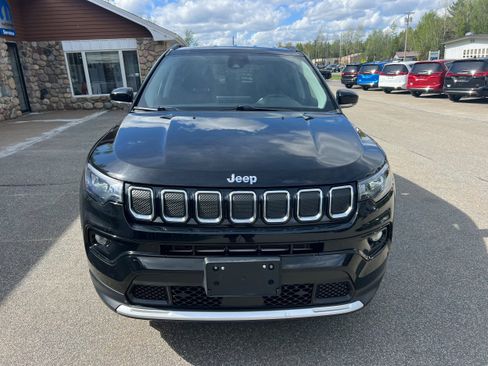 Used 2022 Jeep Compass Limited AWD/4WD image 2