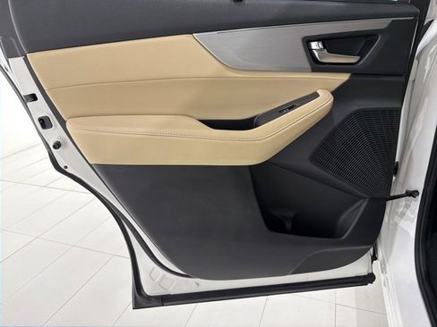 Certified 2023 Acura MDX SH-AWD w/ Technology Package image 15