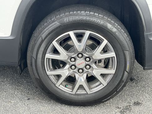 Used 2021 GMC Acadia SLT w/ Premium Package image 33