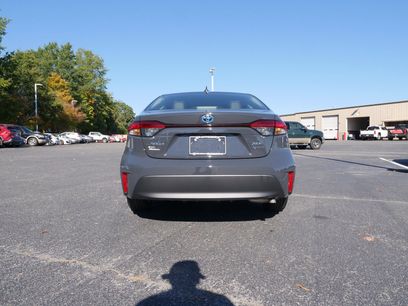 Used 2025 Toyota Corolla XLE