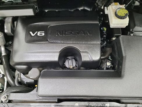 Used 2018 Nissan Pathfinder S image 30