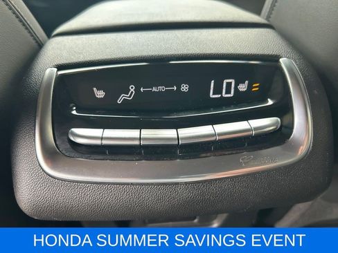 Used 2023 Cadillac XT6 Sport w/ Technology Package AWD/4WD image 17