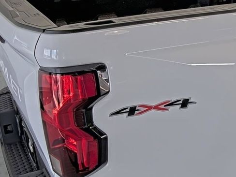 New 2026 Chevrolet Colorado W/T w/ WT Custom Package AWD/4WD image 15