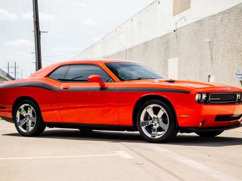 Used 2009 Dodge Challenger R/T RWD image 42