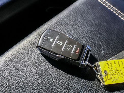 Used 2025 RAM 1500 Laramie image 34