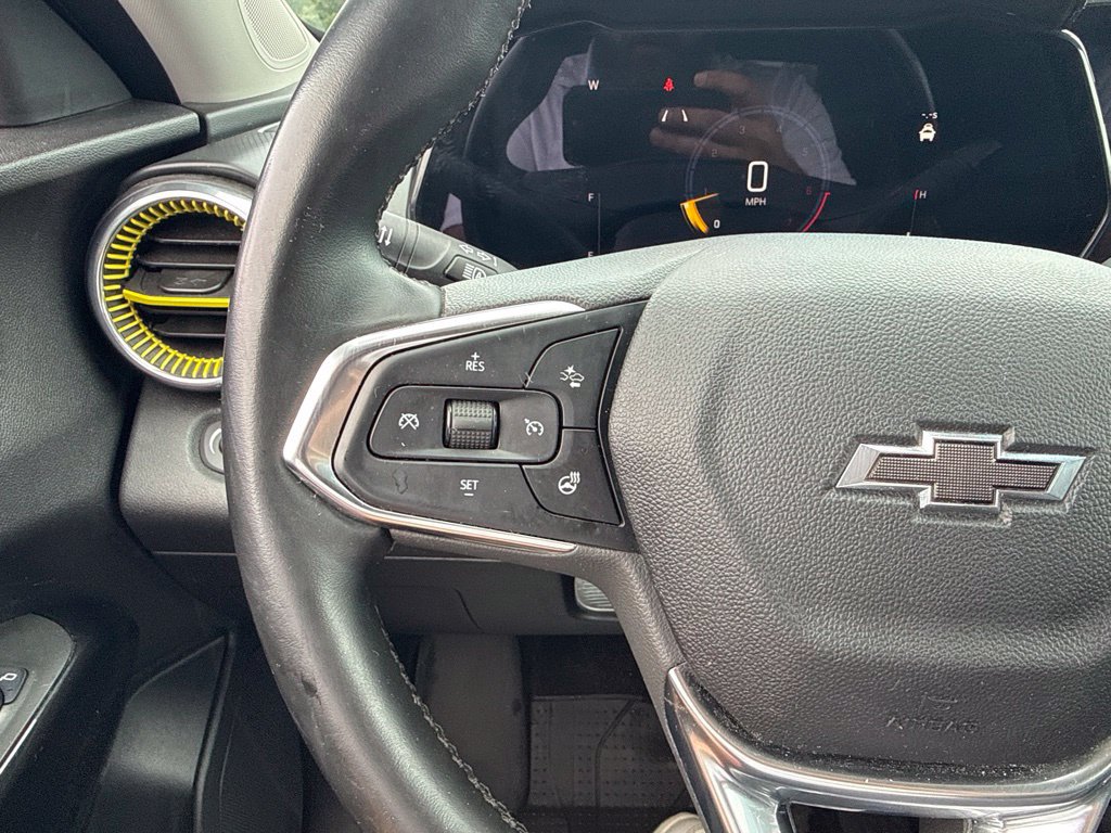 Used 2024 Chevrolet Trax ACTIV w/ Sunroof Package FWD image 14