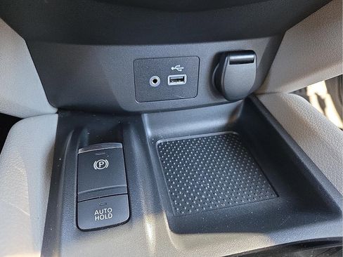 Used 2021 Nissan Rogue Sport SL w/ Premium Package image 18