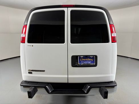 Used 2022 Chevrolet Express 2500 w/ Driver Convenience Package image 8