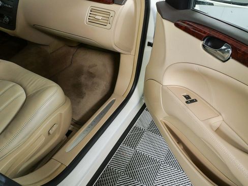 Used 2008 Buick Lucerne CXL w/ Driver Confidence Package FWD image 21