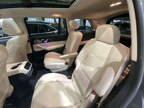 Certified 2026 Mercedes-Benz GLS 450 4MATIC image 5