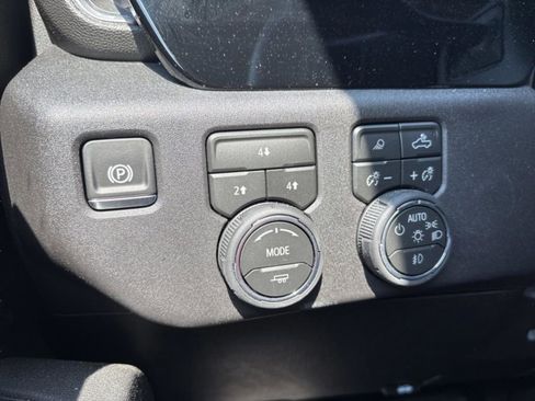 Used 2026 Chevrolet Silverado 2500 LT w/ Trail Boss Package image 35