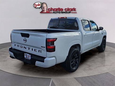 New 2026 Nissan Frontier SV w/ Tow Package image 6