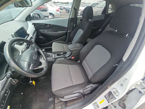 Used 2020 Hyundai Kona SEL FWD image 8
