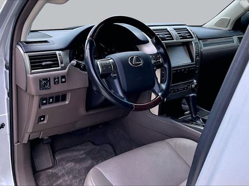 Used 2018 Lexus GX 460 Premium w/ Premium Package AWD/4WD image 16
