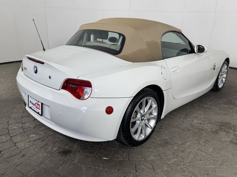 Used 2007 BMW Z4 3.0i RWD image 8