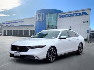 Used 2023 Honda Accord Touring video 1