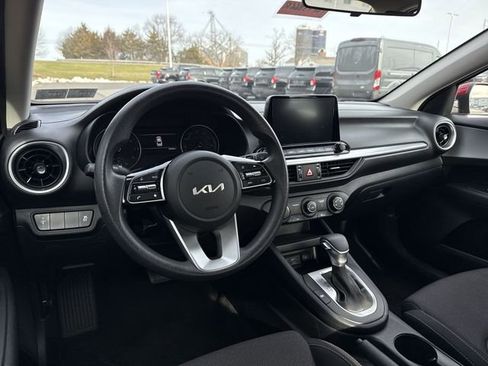 Used 2024 Kia Forte LXS image 10