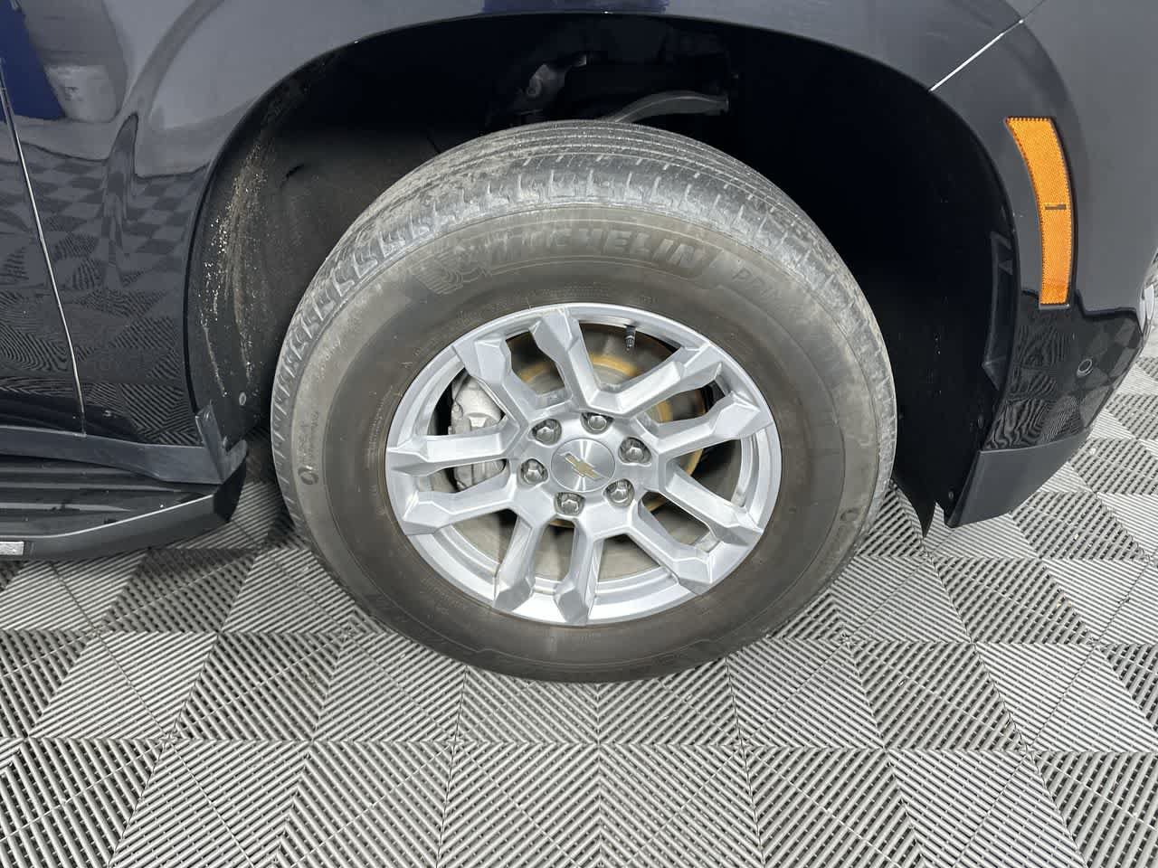 Used 2025 Chevrolet Tahoe LT AWD/4WD image 10