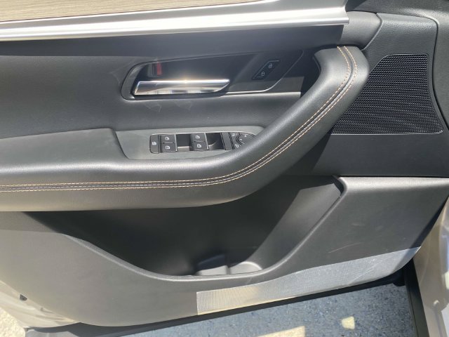 Certified 2025 MAZDA CX-90 3.3 Turbo w/ Preferred Package AWD/4WD image 8