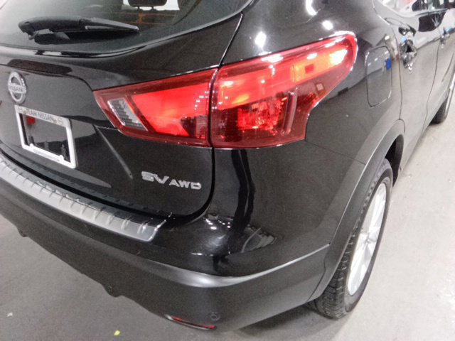 Used 2019 Nissan Rogue Sport SV w/ All-Weather Package AWD/4WD image 26