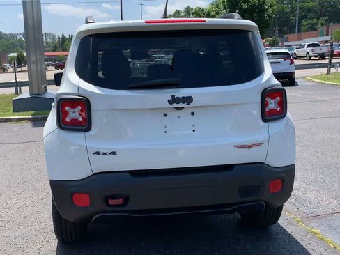 Used 2016 Jeep Renegade Trailhawk w/ Cold Weather Group AWD/4WD image 7