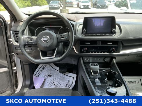 Used 2023 Nissan Rogue SV AWD/4WD image 15