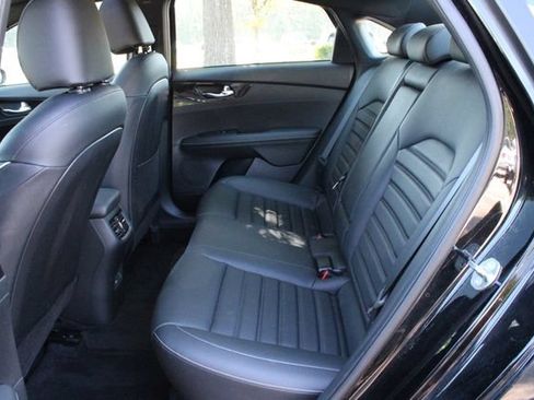 Used 2024 Kia Forte GT-Line w/ GT-Line Premium Package FWD image 13
