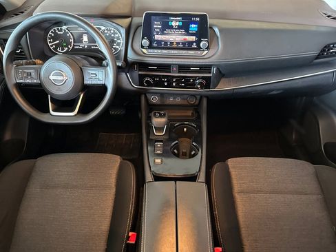 Used 2022 Nissan Rogue S FWD image 10