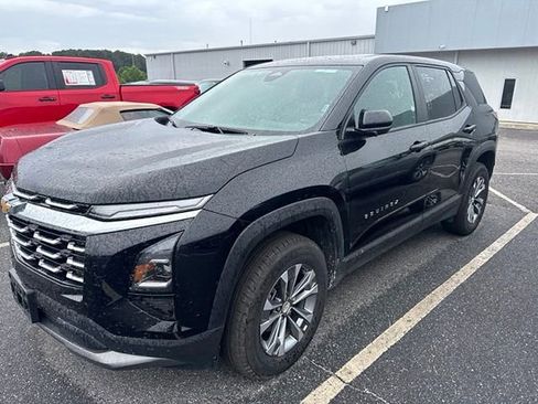 Used 2025 Chevrolet Equinox LT AWD/4WD image 1
