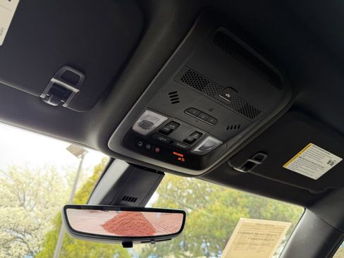 Used 2020 Cadillac XT6 Premium Luxury image 28