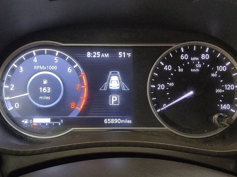 Used 2021 Nissan Versa SR w/ Convenience Package FWD image 23