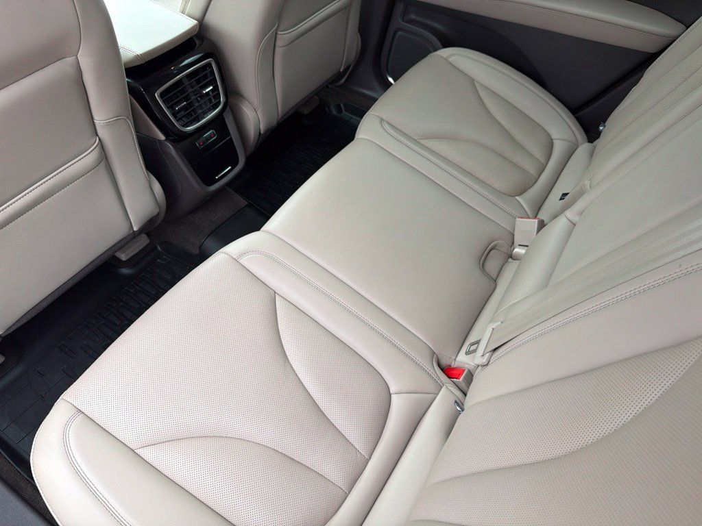 Used 2023 Lincoln Nautilus Reserve AWD/4WD image 12