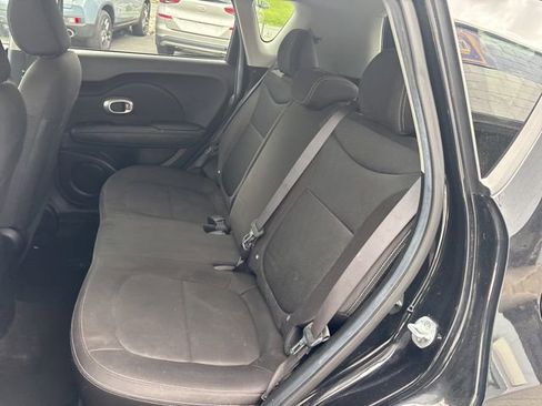 Used 2016 Kia Soul FWD image 9