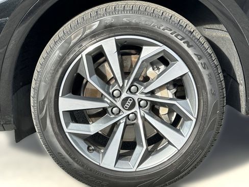 Used 2022 Audi Q5 2.0T Premium Plus w/ Premium Plus Package image 12