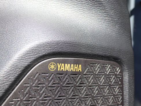 Used 2025 Mitsubishi Outlander SE image 3