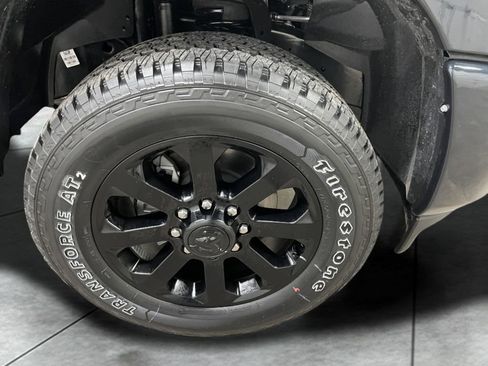 New 2026 RAM 2500 Laramie AWD/4WD image 17