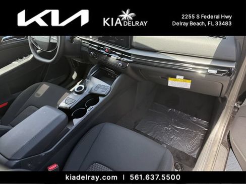 New 2026 Kia Sportage LX FWD image 10
