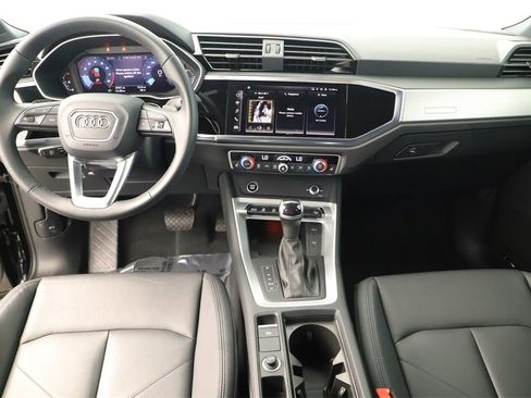 Certified 2025 Audi Q3 2.0T Premium Plus w/ Premium Plus Package image 19