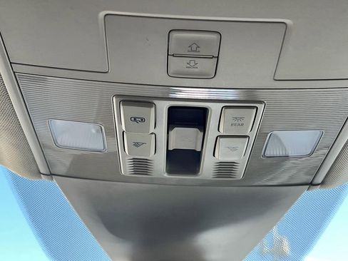 Used 2019 Volkswagen Atlas SEL R-Line image 22