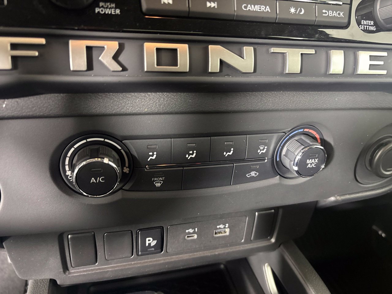 Used 2025 Nissan Frontier SV AWD/4WD image 17