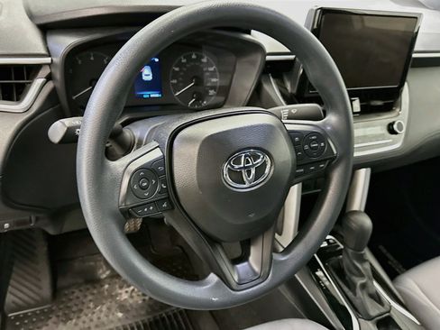 Used 2024 Toyota Corolla Cross AWD Hybrid image 18